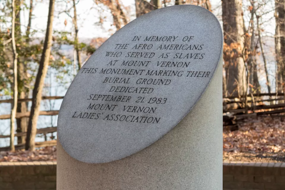Memorial stone plaque at Mount Vernon commemorating the slaves who died on the plantation